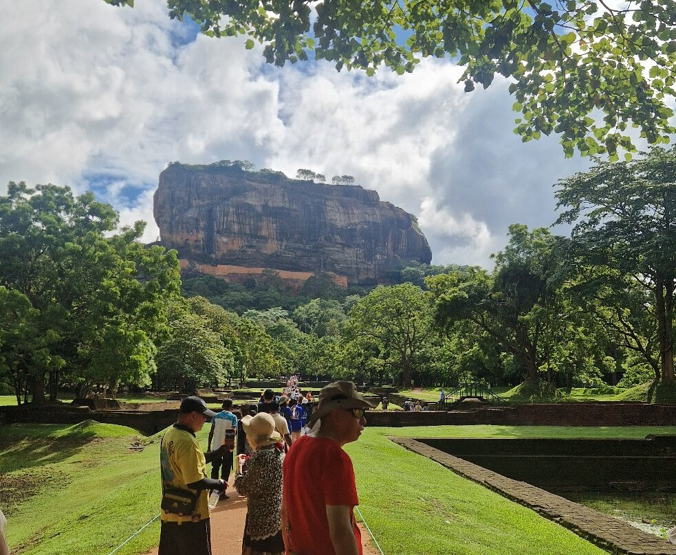 Wingsbrya Travels-Athurugiriya必去景点