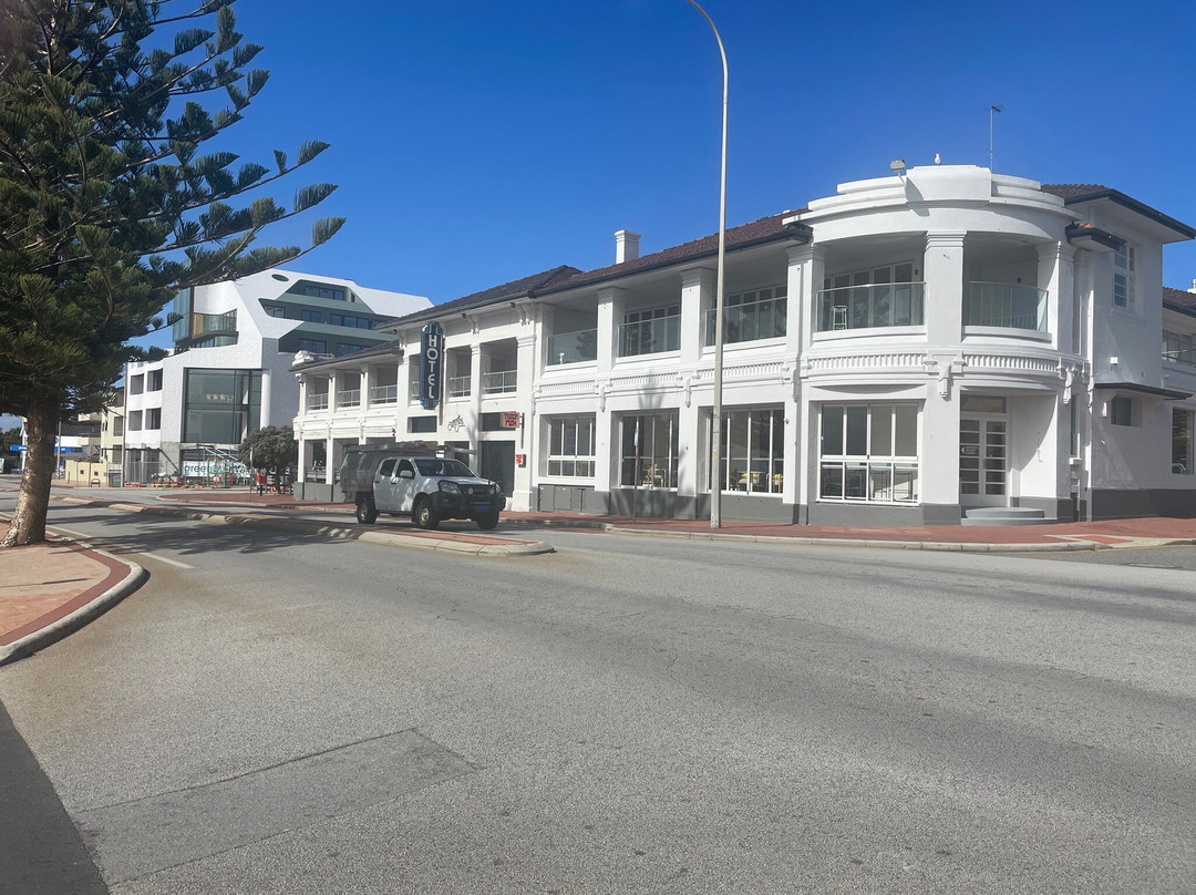 科特斯洛海滩酒店主图