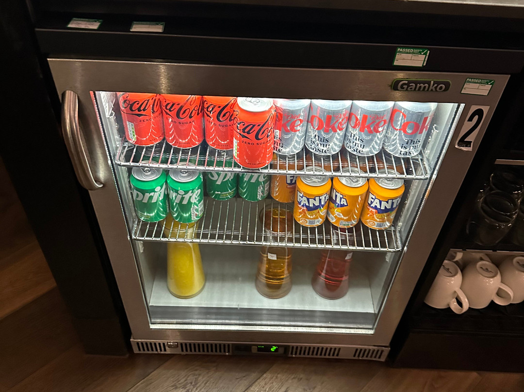 Clubrooms At Gatwick South Terminal-霍利必去景点