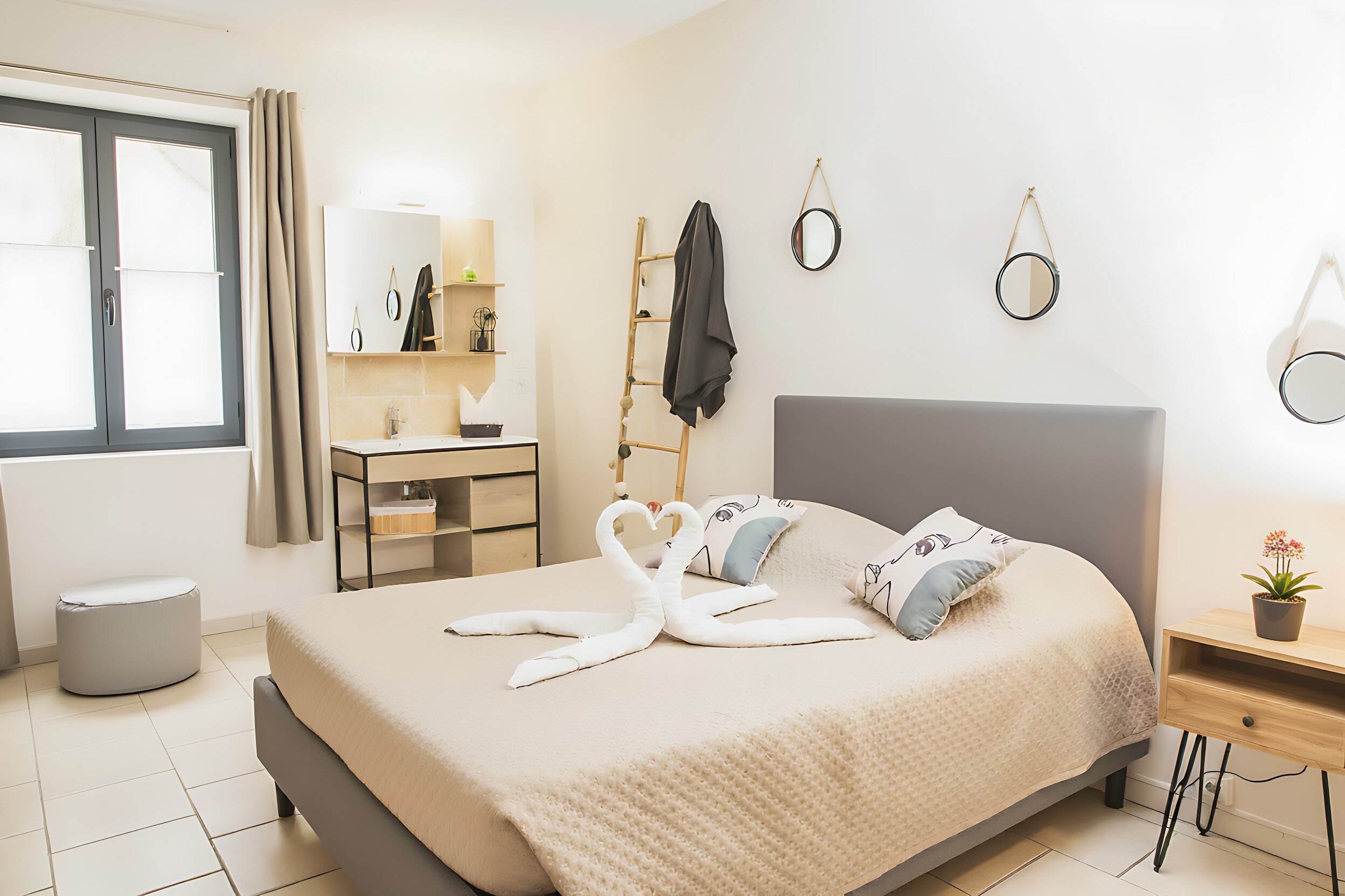 Auberge Les Voûtes-客卧