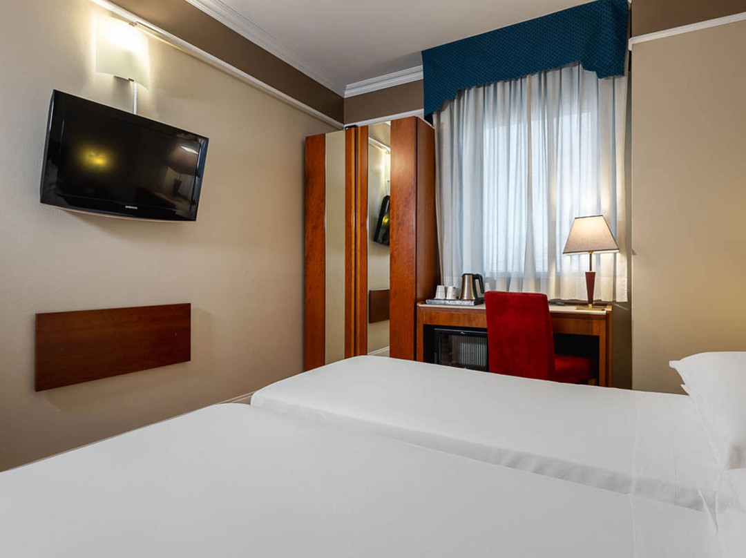 贝斯特韦斯特阿德米拉酒店主图