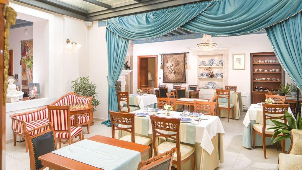 巨迪塔宫历史酒店