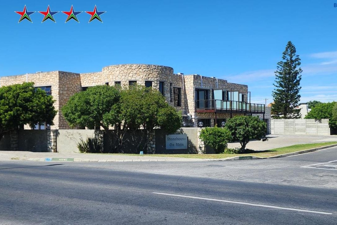 Stonehouse On Main