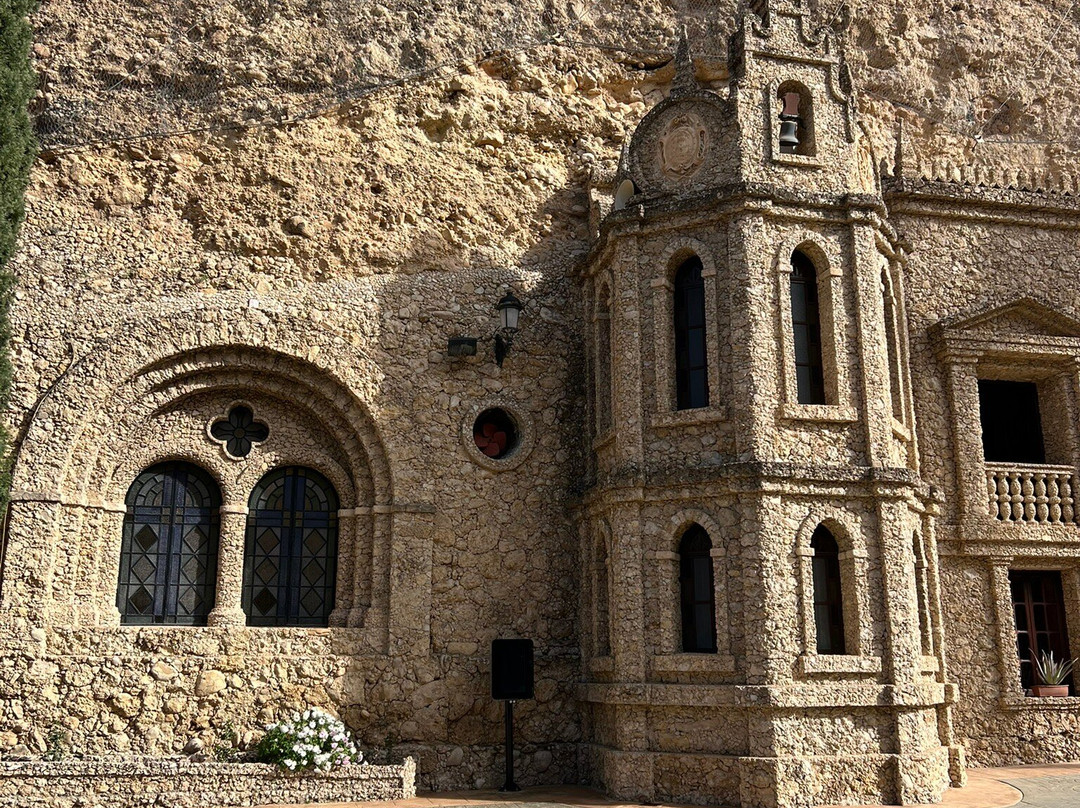 Santuario Virgen de la Esperanza-Calasparra必去景点