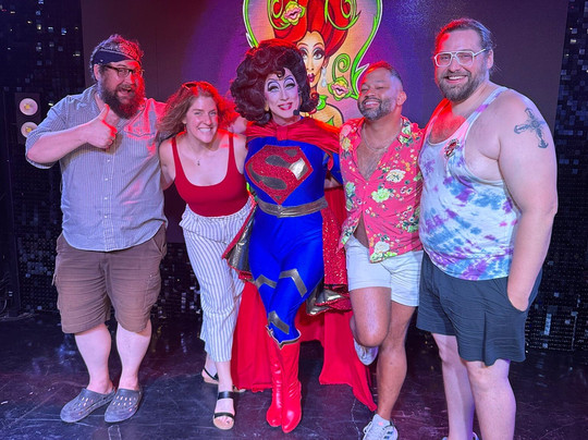 The Palm Cabaret and Bar-瓦拉塔港必去景点