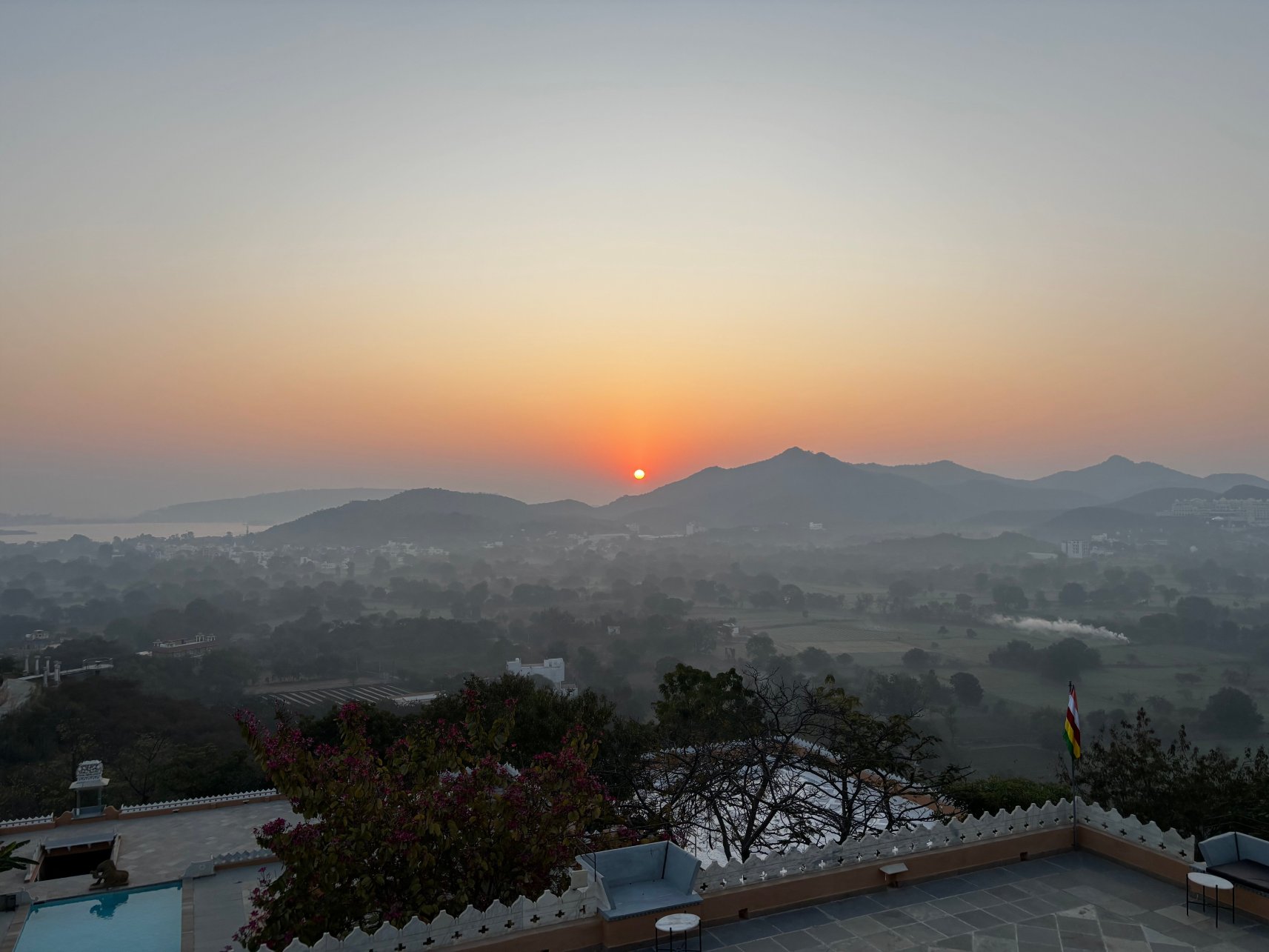 法塔赫加赫酒店-官方