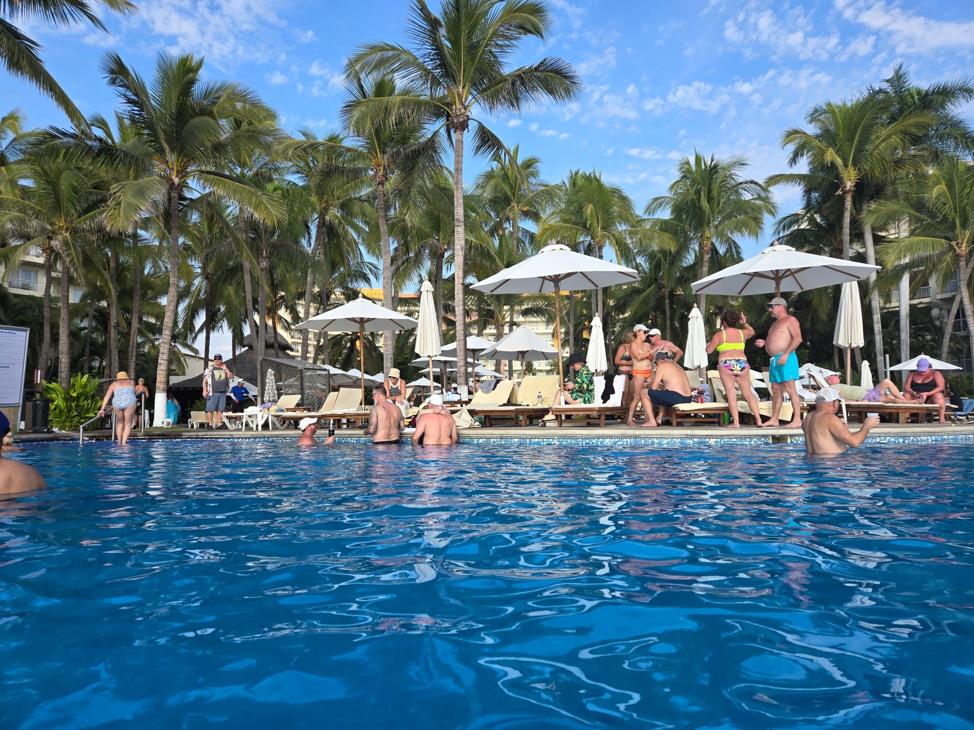 Krystal Grand Nuevo Vallarta-泳池