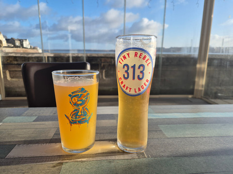 Biffy's Bar & Restaurant