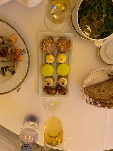 巴黎勒布里斯托酒店主图