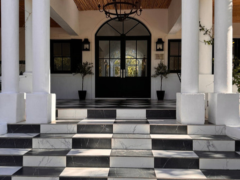 Huguenot House主图