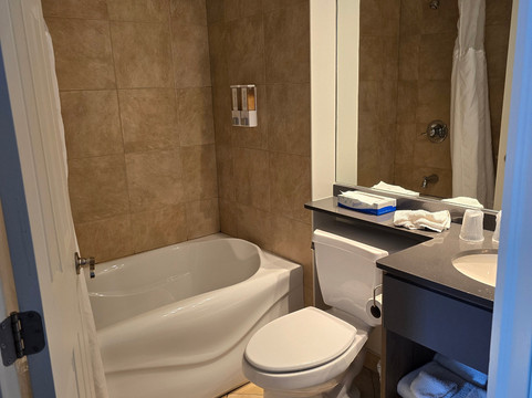 皇后大酒店主图