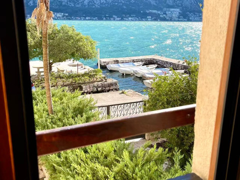 加拉蒂亚酒店主图