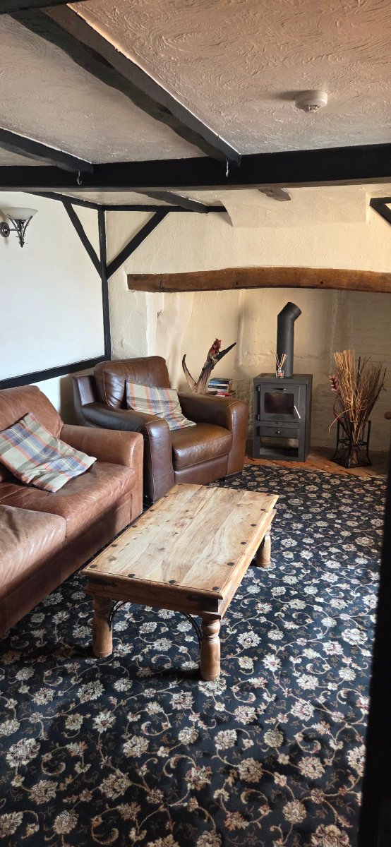 The Horse and Groom-官方