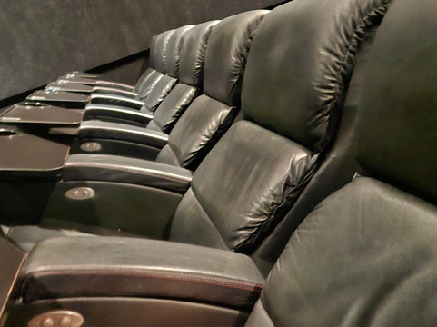 Vue Cinema-埃尔斯米尔港必去景点