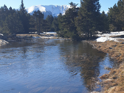 克洛斯塞尔丹酒店主图