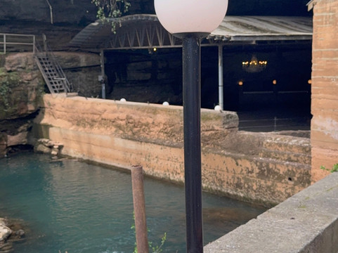 Lost River Cave-鲍灵格林必去景点