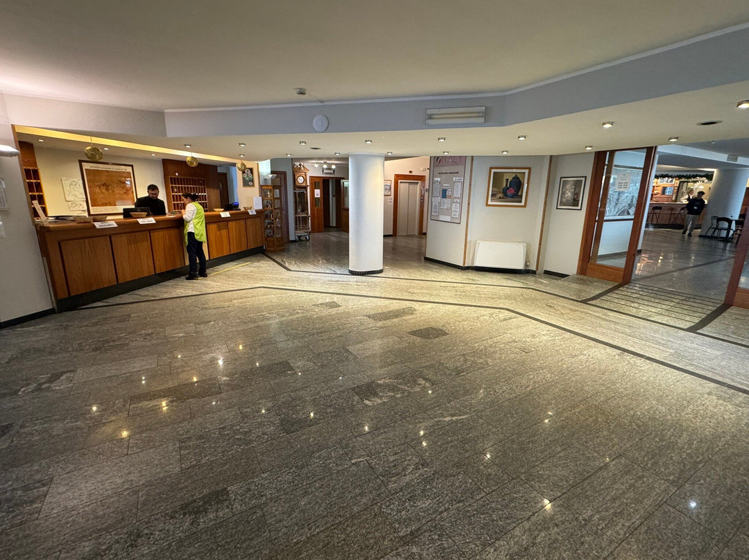 La Trinitè Monboso Hotel主图