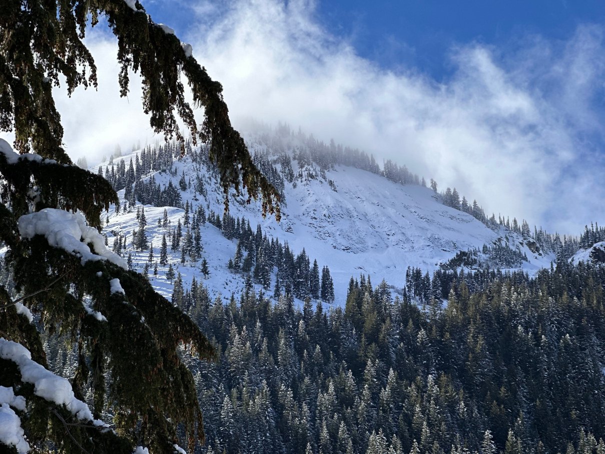 水晶山酒店-客卧