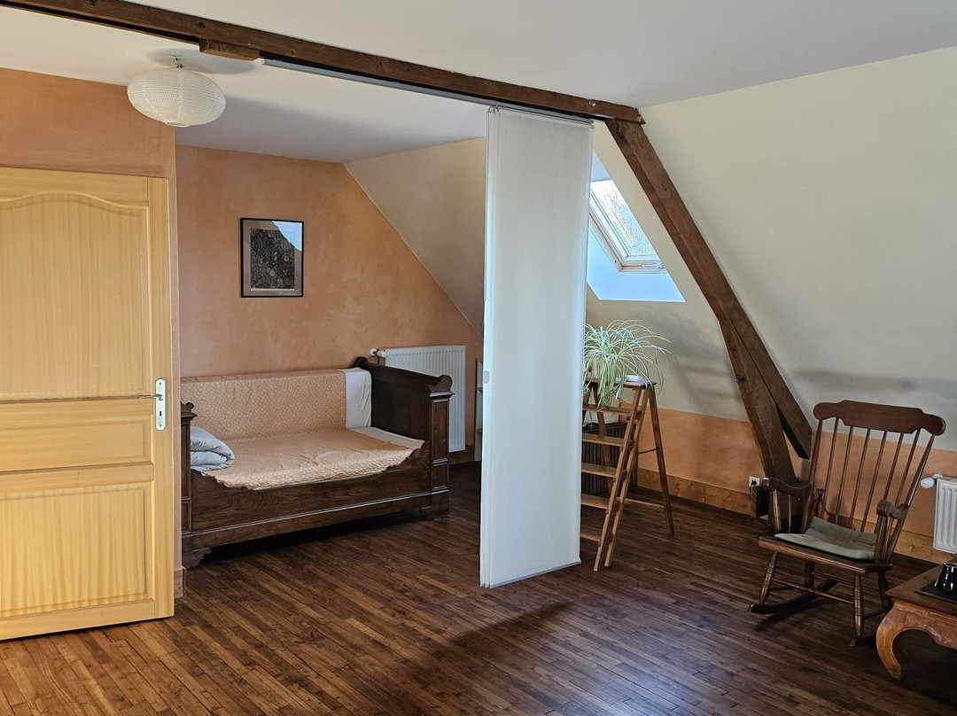 洛甘乔伯里酒店主图