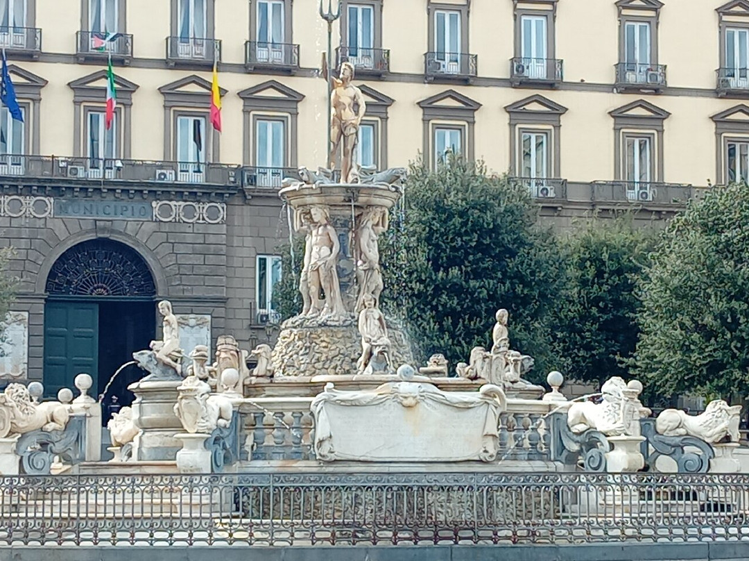 Piazza del Municipio-那不勒斯必去景点