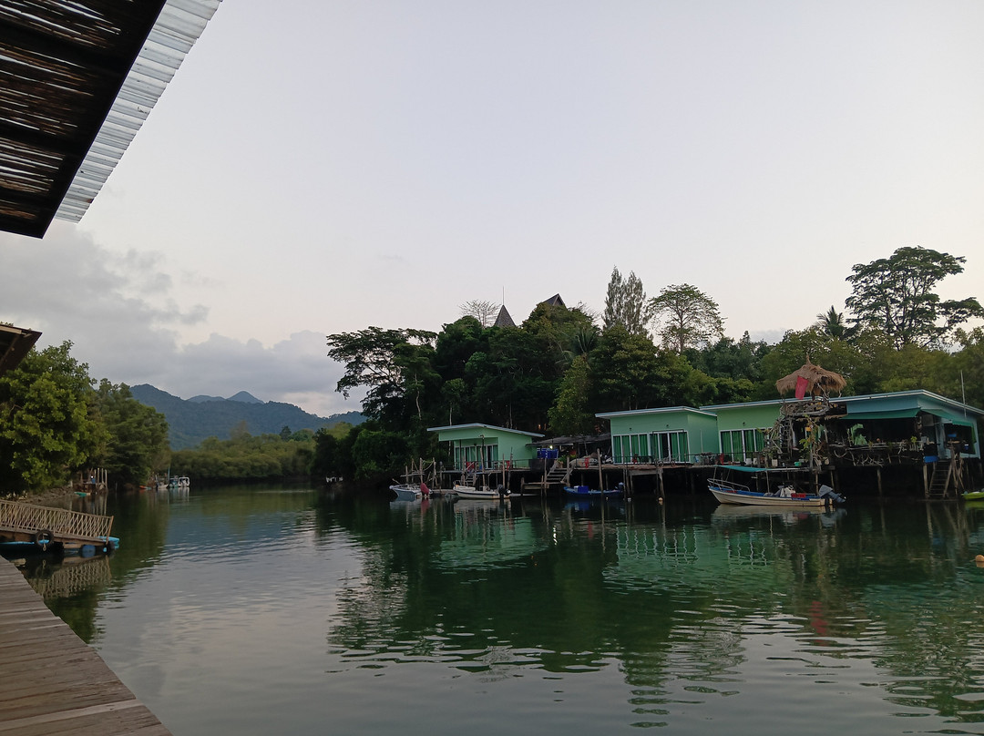 บ้านตาเกลือ