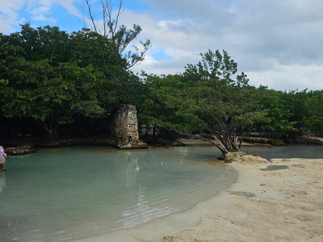 Playa Punta Esmeralda-普拉亚德尔卡曼必去景点