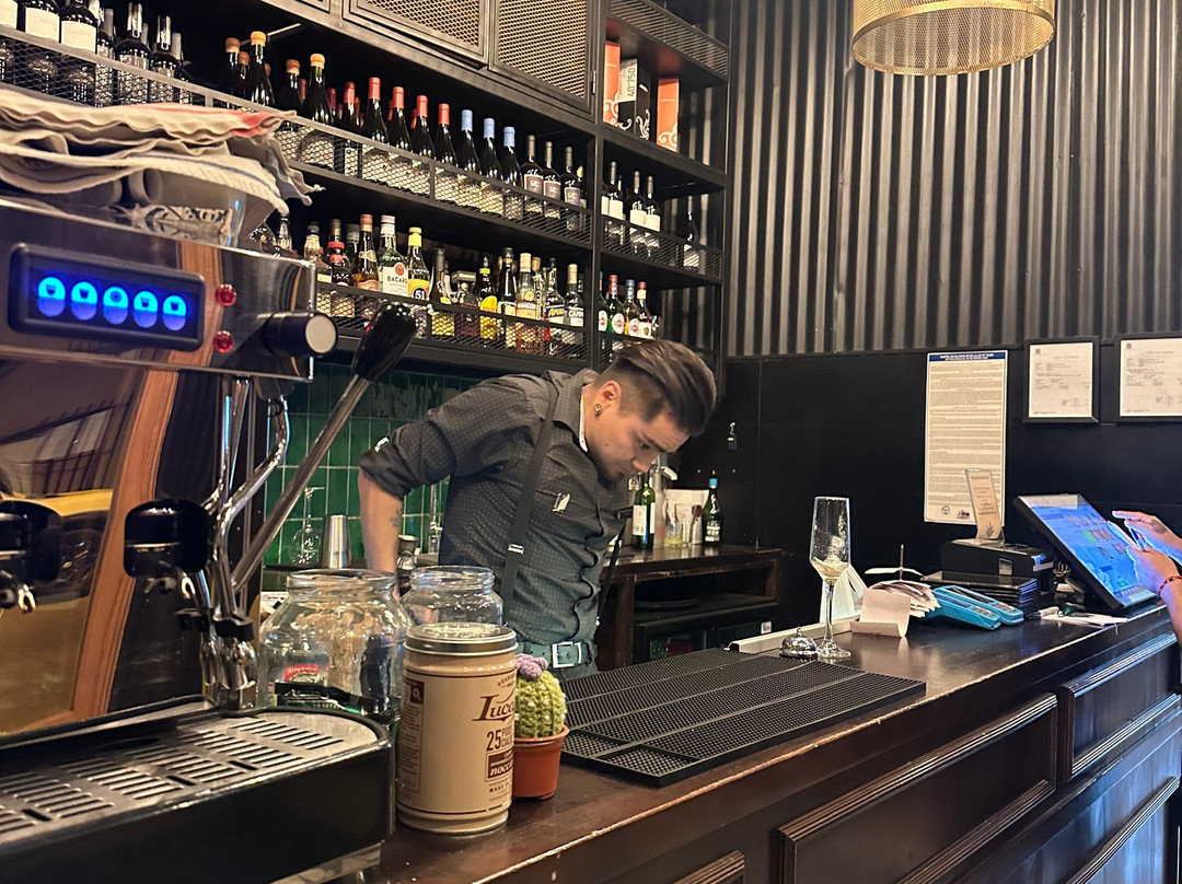 索拉尔马达里亚加酒店主图