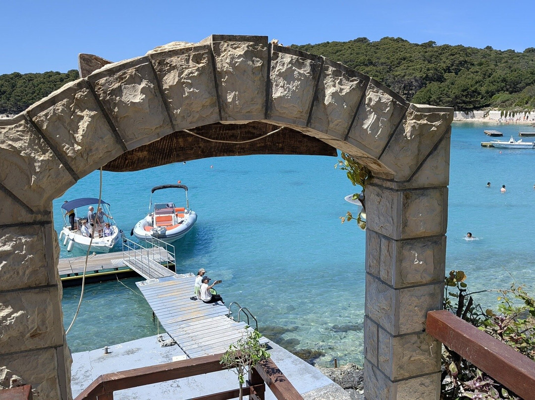 Kaštela Boat Tours-Kastel Kambelovac必去景点