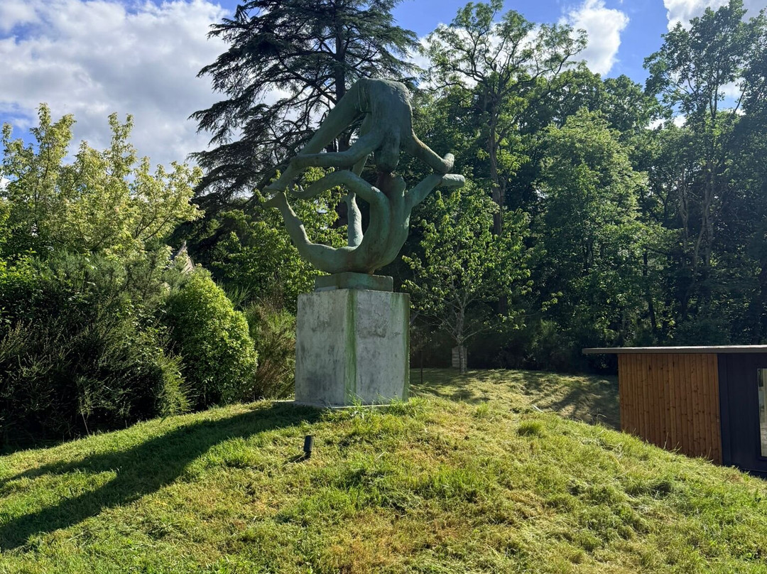 Louis Derbré Walking Museum-Cellettes必去景点