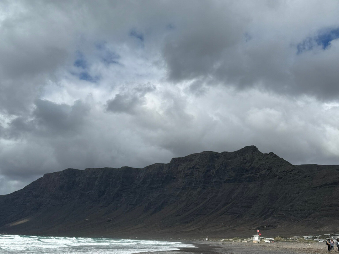 Famara Beach-兰萨罗特必去景点