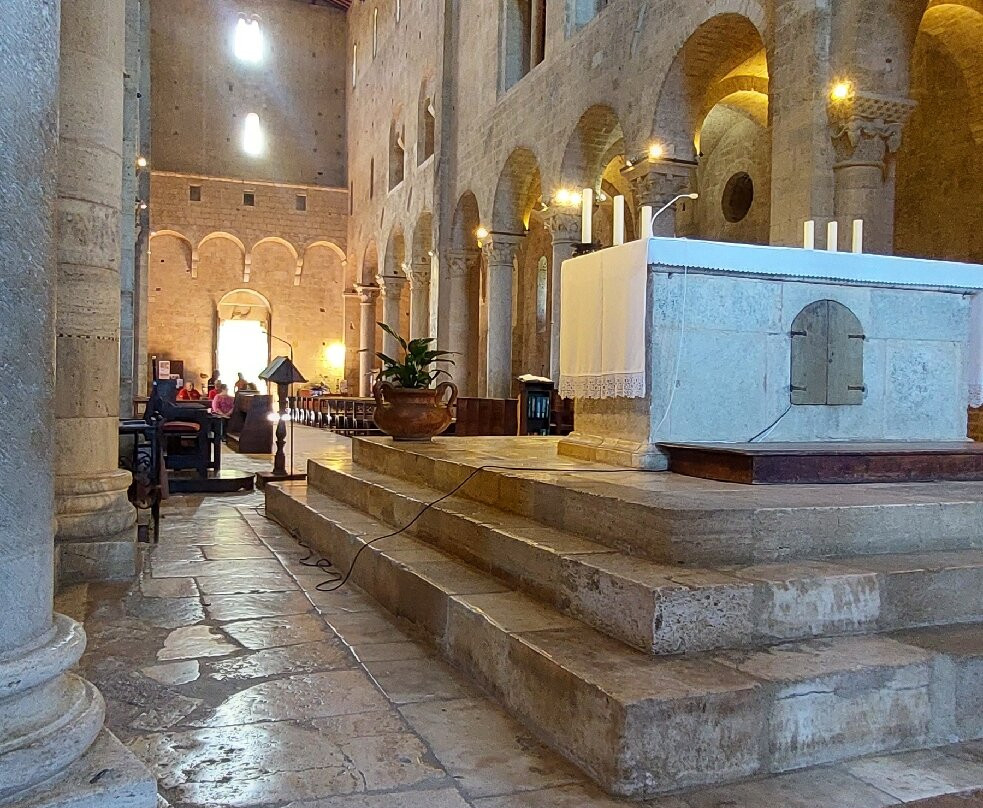 Abbazia di Sant'Antimo-Castelnuovo dell'Abate必去景点