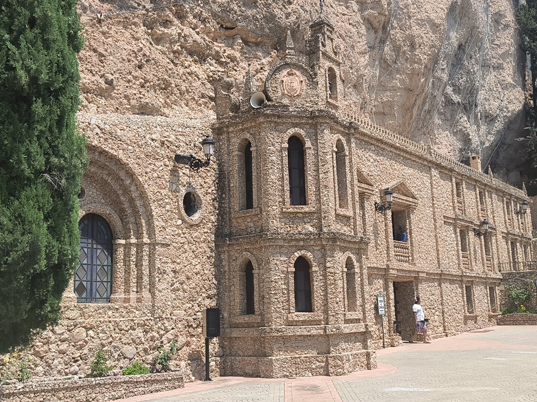Santuario Virgen de la Esperanza-Calasparra必去景点