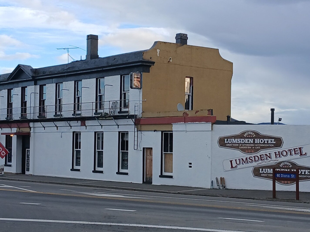 Lumsden Hotel主图