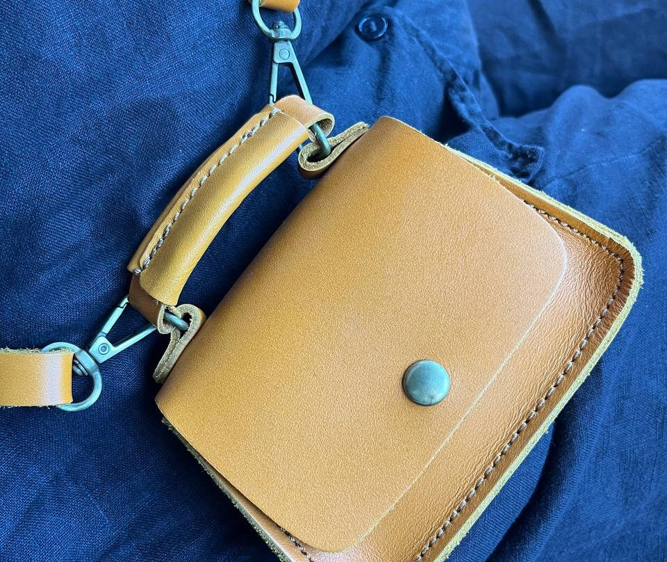Jirakis Handcrafted Leather-Analipsi必去景点