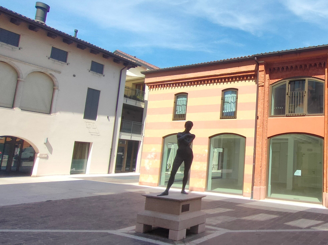 Statua di Cecilia-卡斯泰尔夫兰科韦内托必去景点