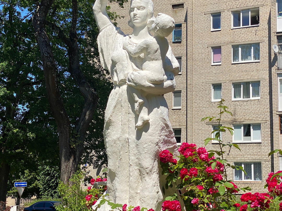 Mats i Ditya Sculpture-Neman必去景点