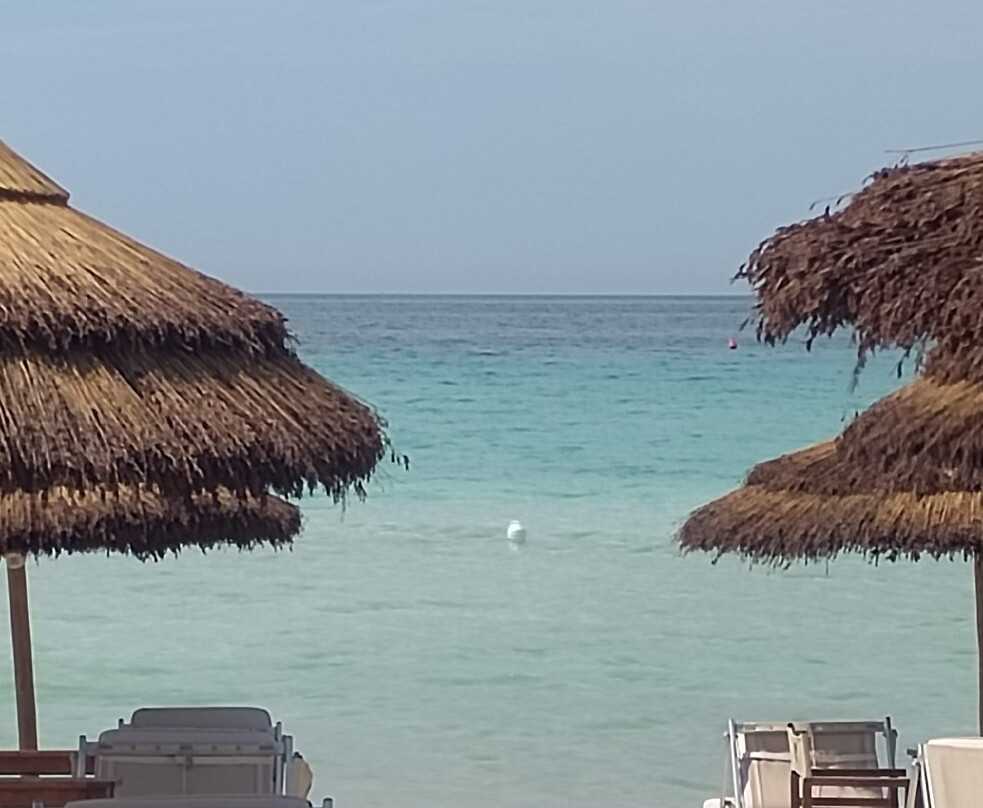 Bahia Porto Cesareo-切萨雷奥港必去景点