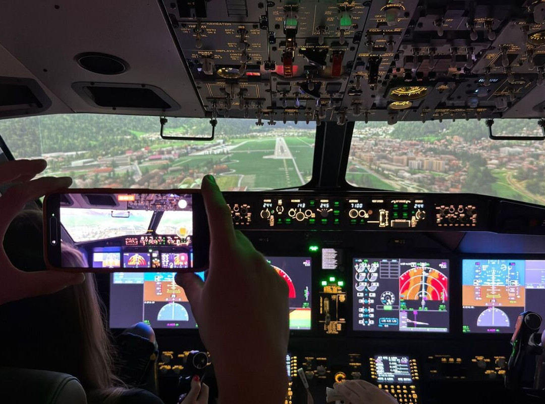 Simair - Flight Simulation Center-华沙必去景点