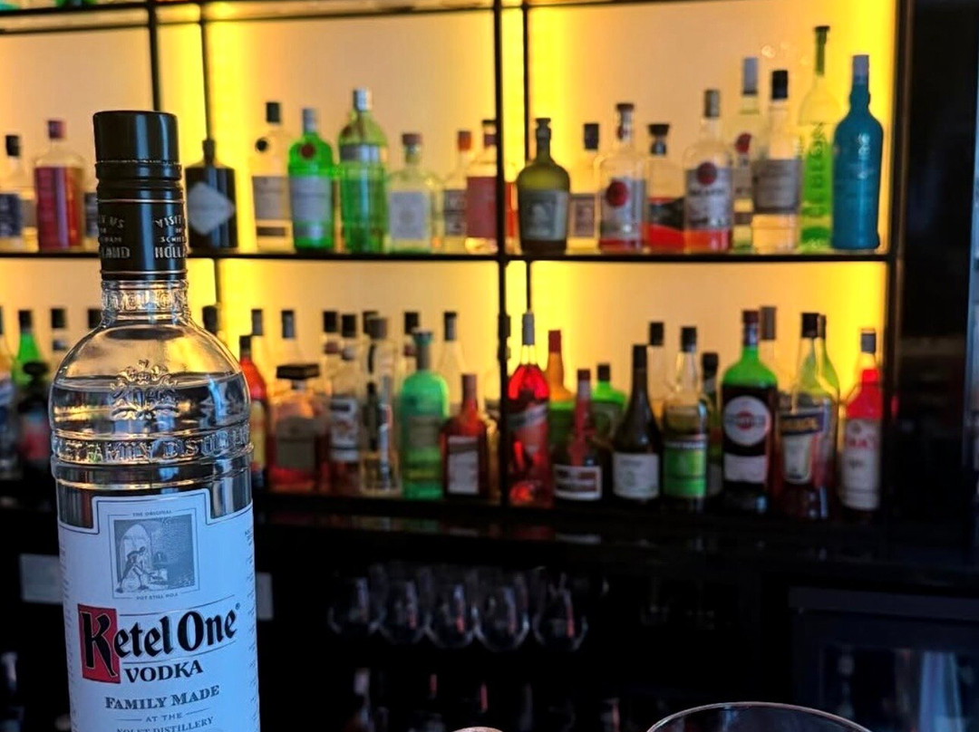 Embassy Bar Vertigo