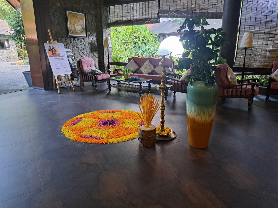 乌代套房花园酒店主图