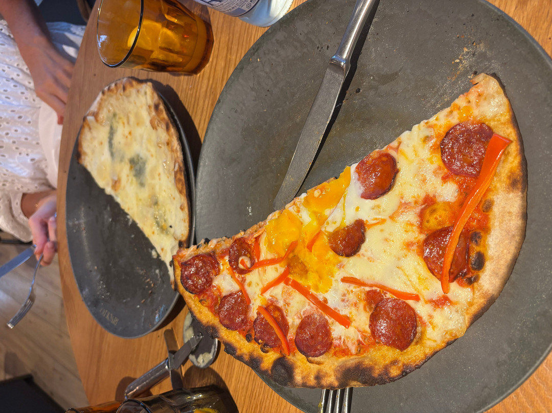 Trattoria Pizzeria Rivolto