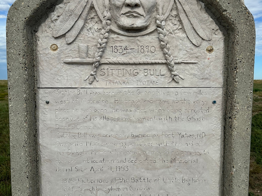 Sitting Bull Memorial-Mobridge必去景点