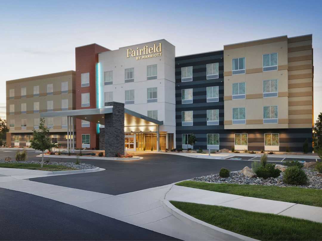 蒙特罗斯 Fairfield Inn & Suites 酒店