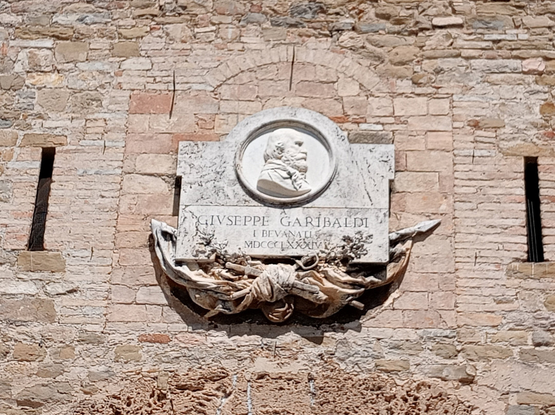 Porta Cannara-Bevagna必去景点
