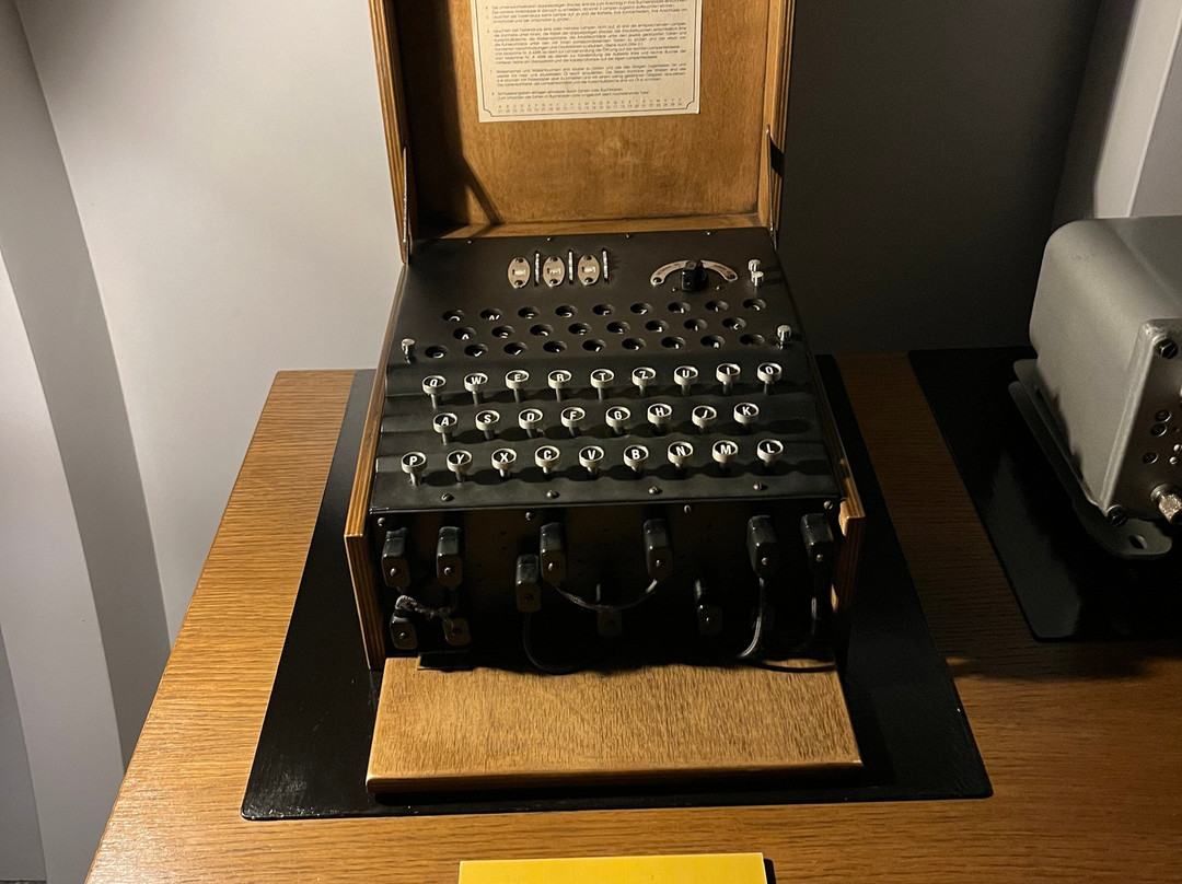 Enigma Code Breakers Monument-波兹南必去景点
