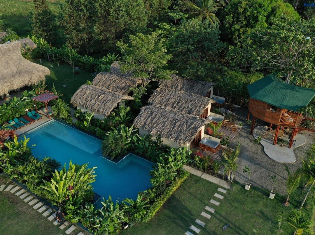 Makai Beach Hostel