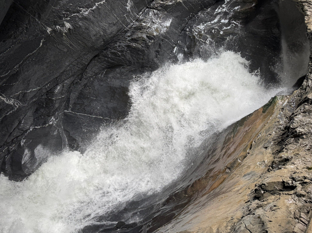 Trummelbach Falls-劳特布龙嫩必去景点