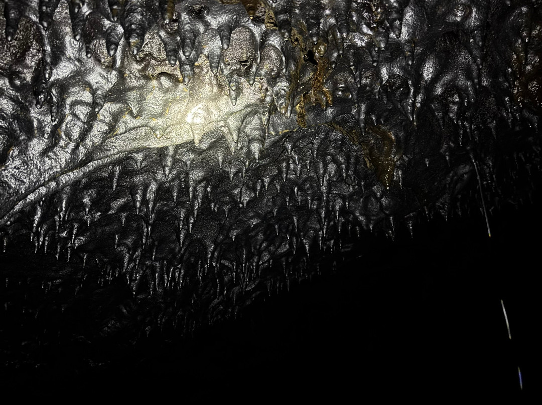 Kazumura Cave Tours-希洛必去景点