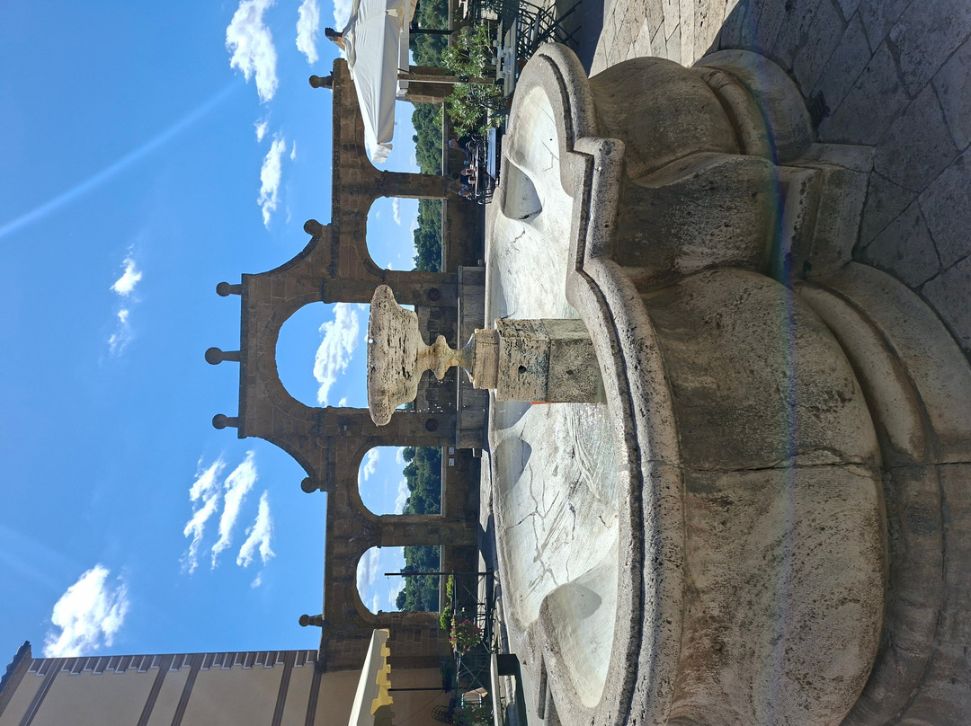 Fontana delle Sette Cannelle-皮蒂利亚诺必去景点