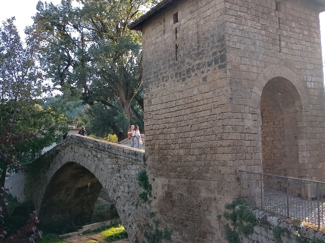 Il Ponte di San Francesco-Subiaco必去景点